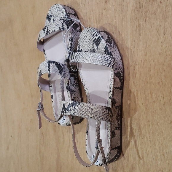 SCHUTZ Sally Leather Embossed Snake Print Platform Sandals Women’s Size 7.5 NWOT - Picture 1 of 7